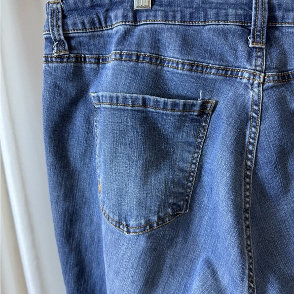 Kut From The Kloth Katy Boyfriend Medium Wash Jeans 11” Rise 29” Inseam size 14W - Picture 7 of 15